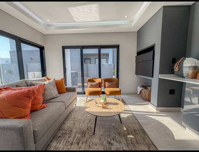 4 BEDROOM FREEHOLD FOR SALE IN FOUNTAINBROOK ESTATE